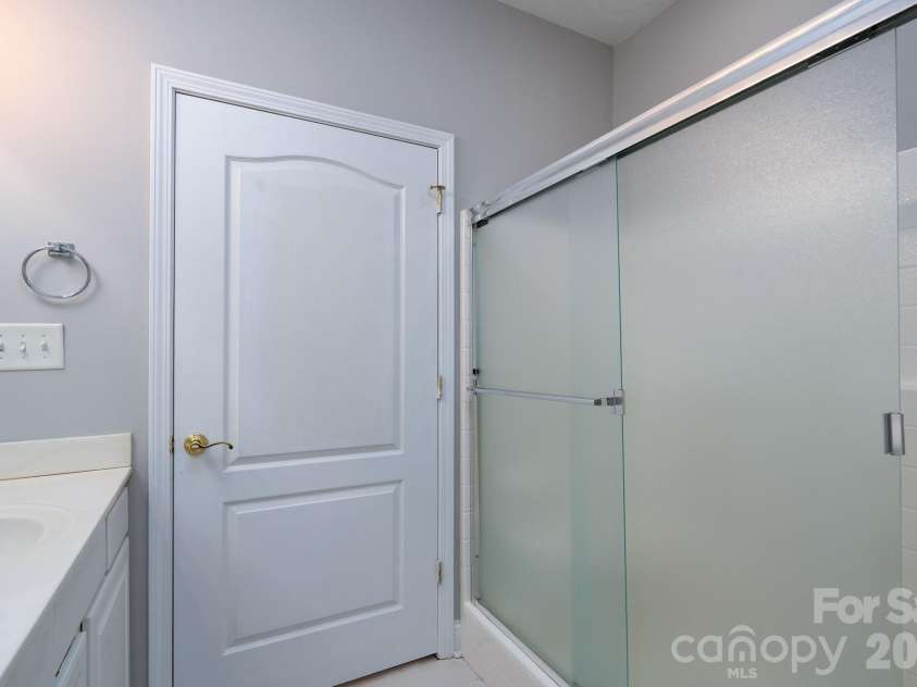 10030 Bishops Gate Boulevard, Pineville, NC 28134.  MLS# CAR4364694, YatesRealty ID 15298. 