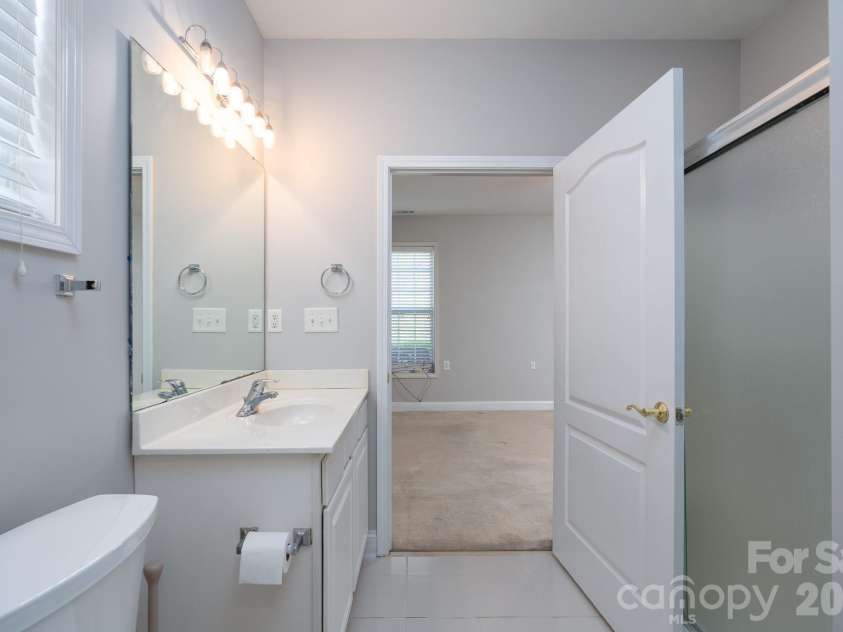 10030 Bishops Gate Boulevard, Pineville, NC 28134.  MLS# CAR4364694, YatesRealty ID 15298. 