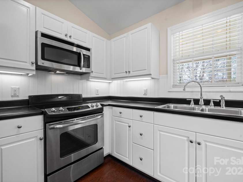 146 Lady Slipper Lane, Valdese, NC 28690.  MLS# CAR4238336, YatesRealty ID 15298. 