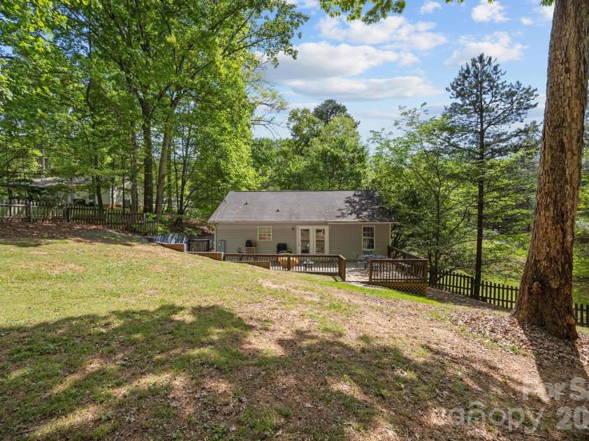 124 Stately Pines Drive, Troutman, NC 28166.  MLS# CAR4370246, YatesRealty ID 15299. 
