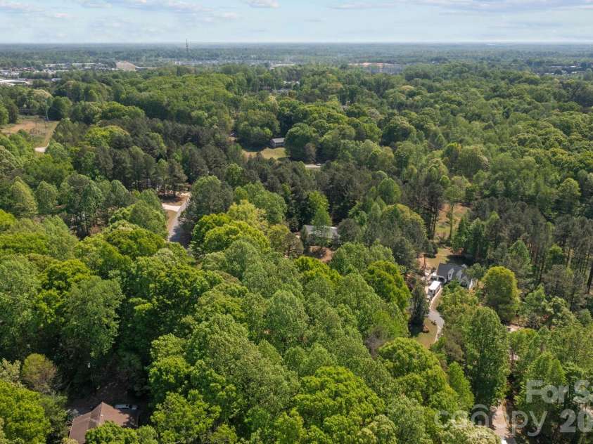 124 Stately Pines Drive, Troutman, NC 28166.  MLS# CAR4370246, YatesRealty ID 15299. 