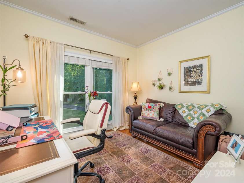 10227 Mount Holly Road, Charlotte, NC 28214.  MLS# CAR4168183, YatesRealty ID 153. 