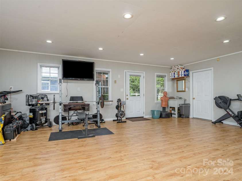 10227 Mount Holly Road, Charlotte, NC 28214.  MLS# CAR4168183, YatesRealty ID 153. 