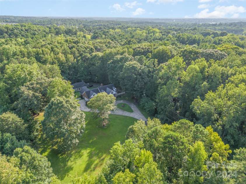 10227 Mount Holly Road, Charlotte, NC 28214.  MLS# CAR4168183, YatesRealty ID 153. 