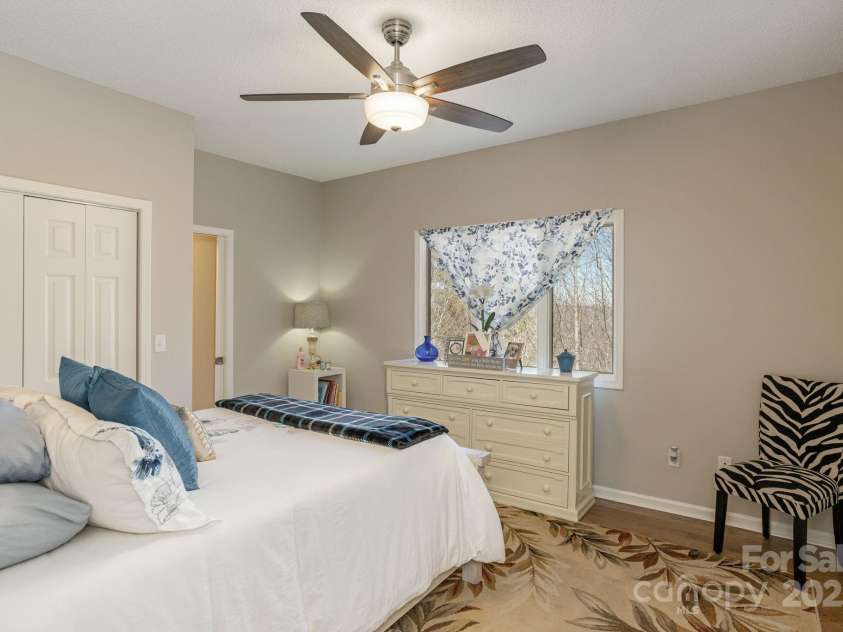 155 POPLAR LOOP Drive, Flat Rock, NC 28731.  MLS# CAR4228418, YatesRealty ID 1530. 