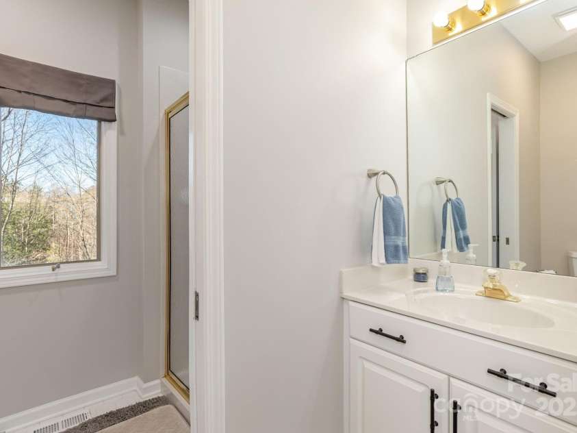 155 POPLAR LOOP Drive, Flat Rock, NC 28731.  MLS# CAR4228418, YatesRealty ID 1530. 