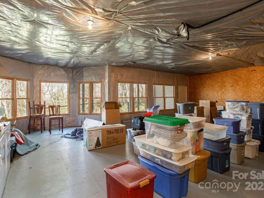 155 POPLAR LOOP Drive, Flat Rock, NC 28731.  MLS# CAR4228418, YatesRealty ID 1530. 