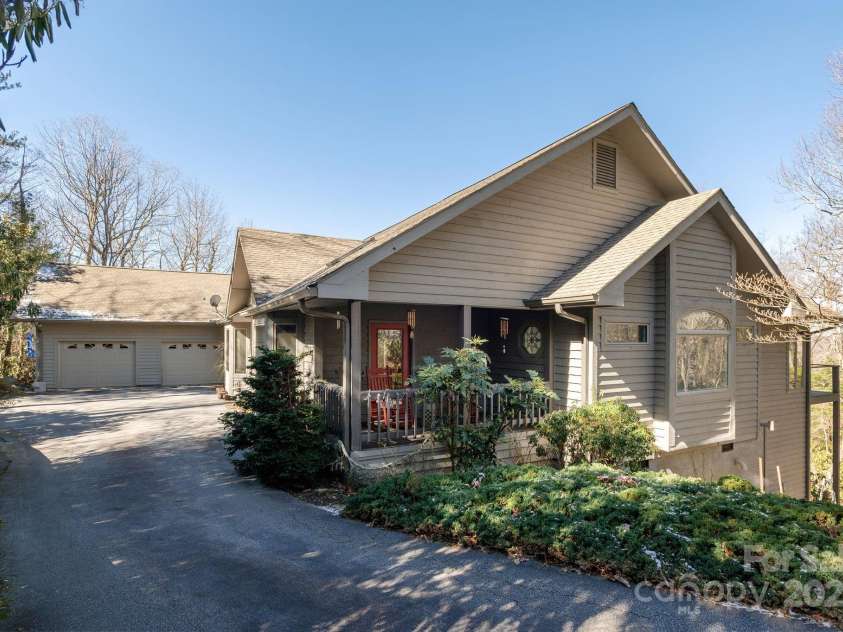 155 POPLAR LOOP Drive, Flat Rock, NC 28731.  MLS# CAR4228418, YatesRealty ID 1530. 