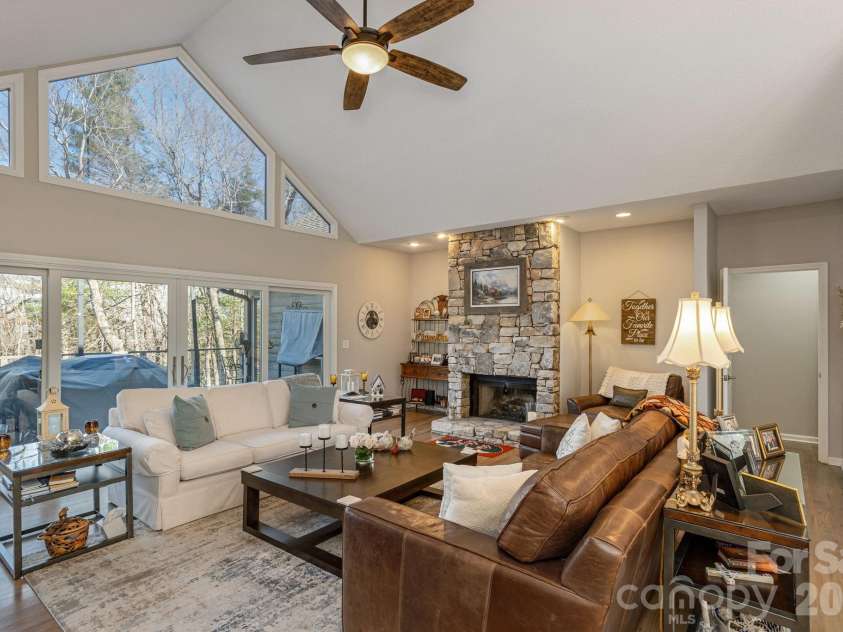 155 POPLAR LOOP Drive, Flat Rock, NC 28731.  MLS# CAR4228418, YatesRealty ID 1530. 