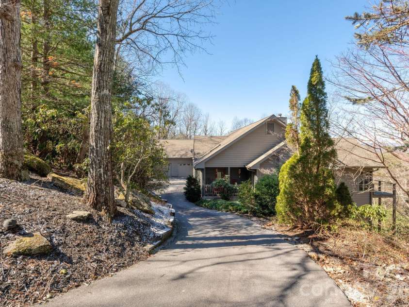155 POPLAR LOOP Drive, Flat Rock, NC 28731.  MLS# CAR4228418, YatesRealty ID 1530. 