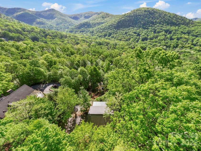 131 John Knox Road, Montreat, NC 28757.  MLS# CAR4254614, YatesRealty ID 15300. 