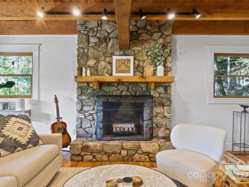 131 John Knox Road, Montreat, NC 28757.  MLS# CAR4254614, YatesRealty ID 15300. Living Room