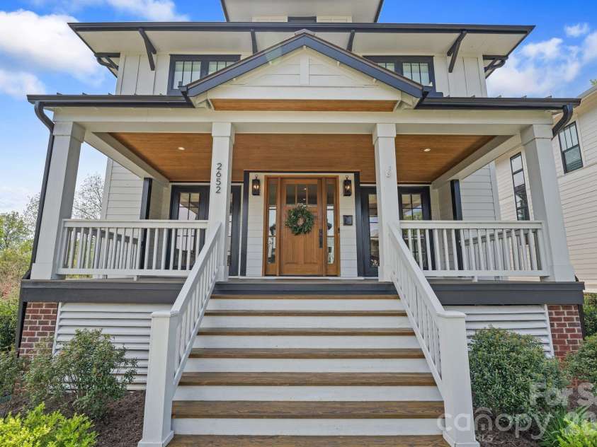 2652 Chesterfield Avenue, Charlotte, NC 28205.  MLS# CAR4369111, YatesRealty ID 15300. 
