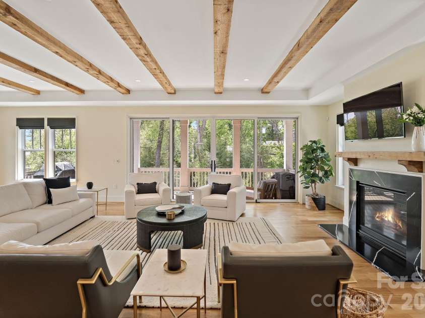 2652 Chesterfield Avenue, Charlotte, NC 28205.  MLS# CAR4369111, YatesRealty ID 15300. 