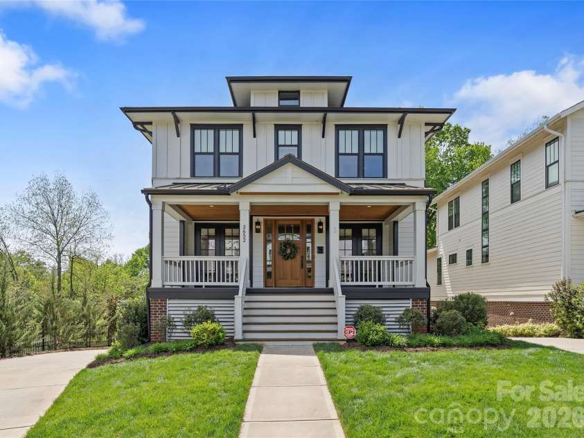 2652 Chesterfield Avenue, Charlotte, NC 28205.  MLS# CAR4369111, YatesRealty ID 15300. 