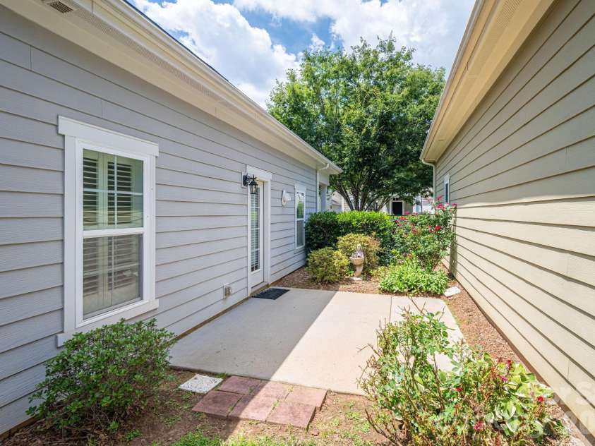 6033 Bountiful Street, Belmont, NC 28012.  MLS# CAR4329365, YatesRealty ID 15301. 