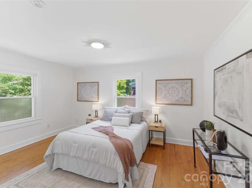 2137 Lanier Avenue, Charlotte, NC 28205.  MLS# CAR4371428, YatesRealty ID 15302. 