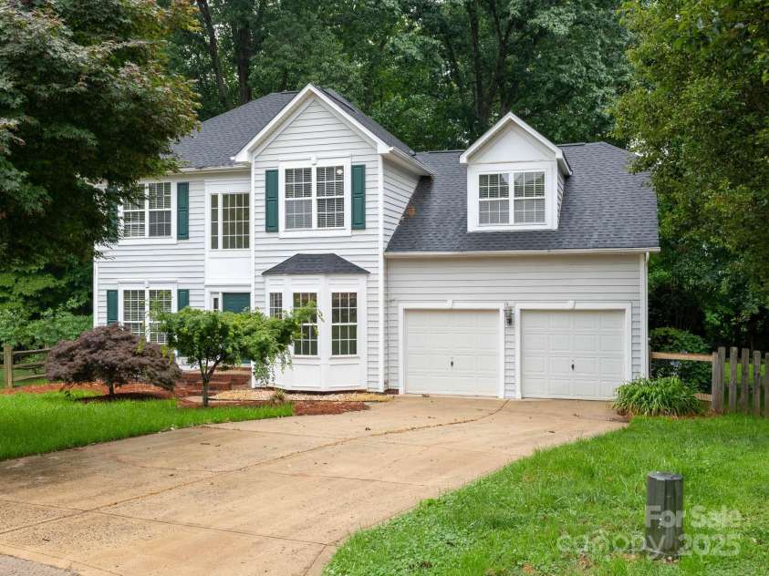 172 Foxtail Drive, Mooresville, NC 28117.  MLS# CAR4219520, YatesRealty ID 15304. 