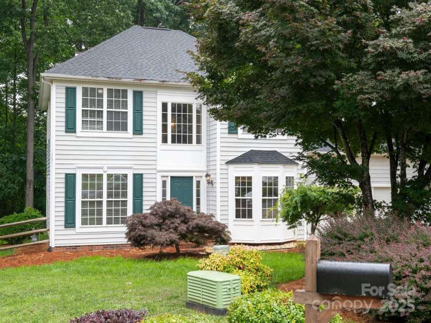 172 Foxtail Drive, Mooresville, NC 28117.  MLS# CAR4219520, YatesRealty ID 15304. 