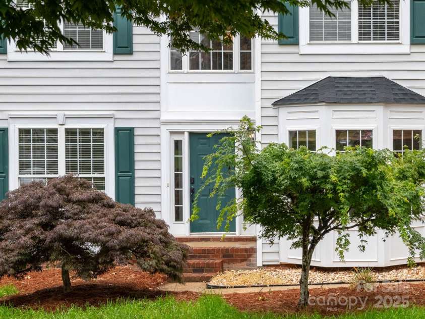 172 Foxtail Drive, Mooresville, NC 28117.  MLS# CAR4219520, YatesRealty ID 15304. 