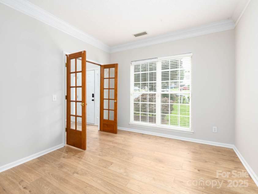 172 Foxtail Drive, Mooresville, NC 28117.  MLS# CAR4219520, YatesRealty ID 15304. 