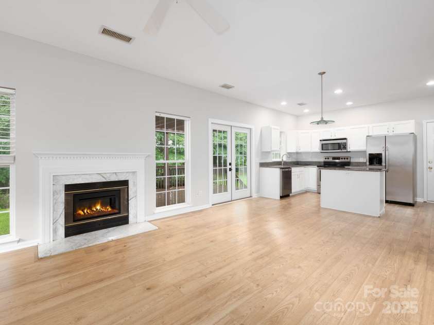 172 Foxtail Drive, Mooresville, NC 28117.  MLS# CAR4219520, YatesRealty ID 15304. 