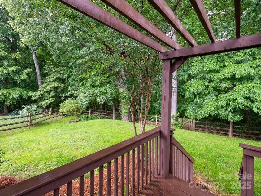 172 Foxtail Drive, Mooresville, NC 28117.  MLS# CAR4219520, YatesRealty ID 15304. 