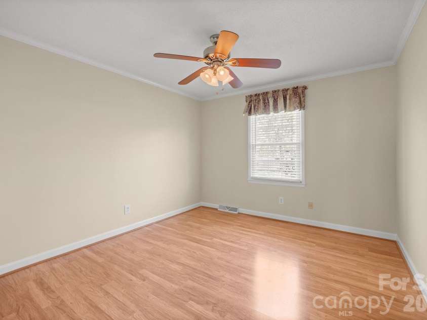 7737 Ridgeloch Place, Charlotte, NC 28226.  MLS# CAR4357956, YatesRealty ID 15304. 