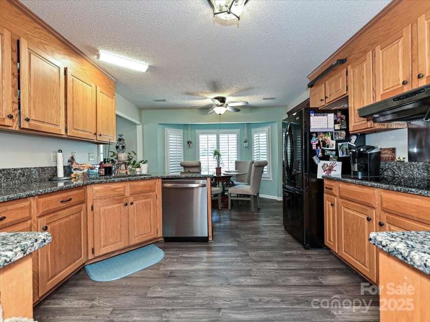 202 Cameron Drive, Kings Mountain, NC 28086.  MLS# CAR4260301, YatesRealty ID 15305. Kitchen 