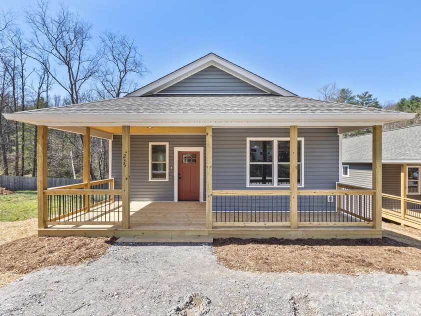 235 EDGEWOOD Road, Asheville, NC 28803.  MLS# CAR4362301, YatesRealty ID 15305. 