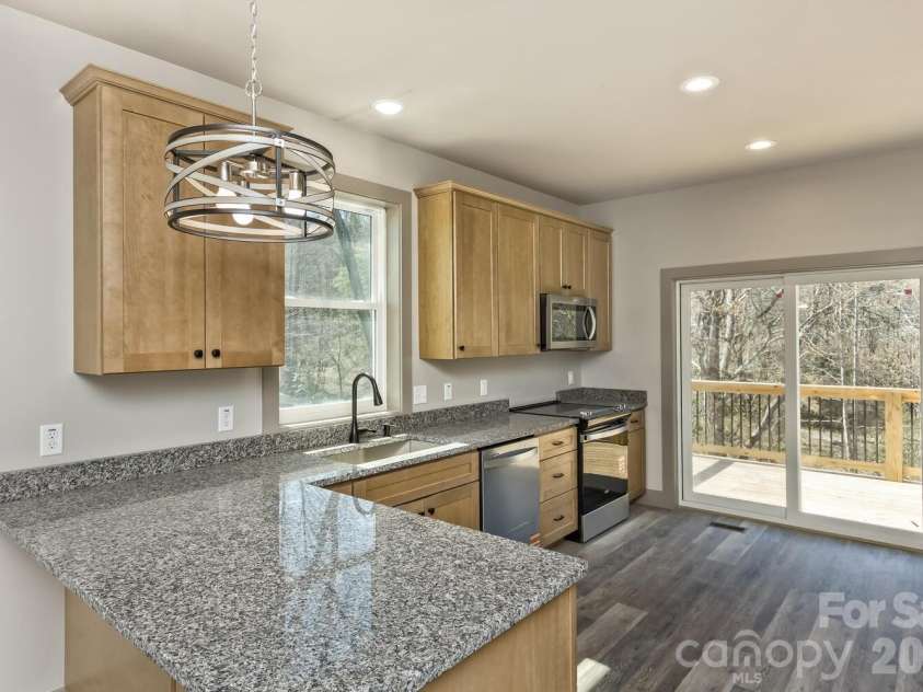235 EDGEWOOD Road, Asheville, NC 28803.  MLS# CAR4362301, YatesRealty ID 15305. 