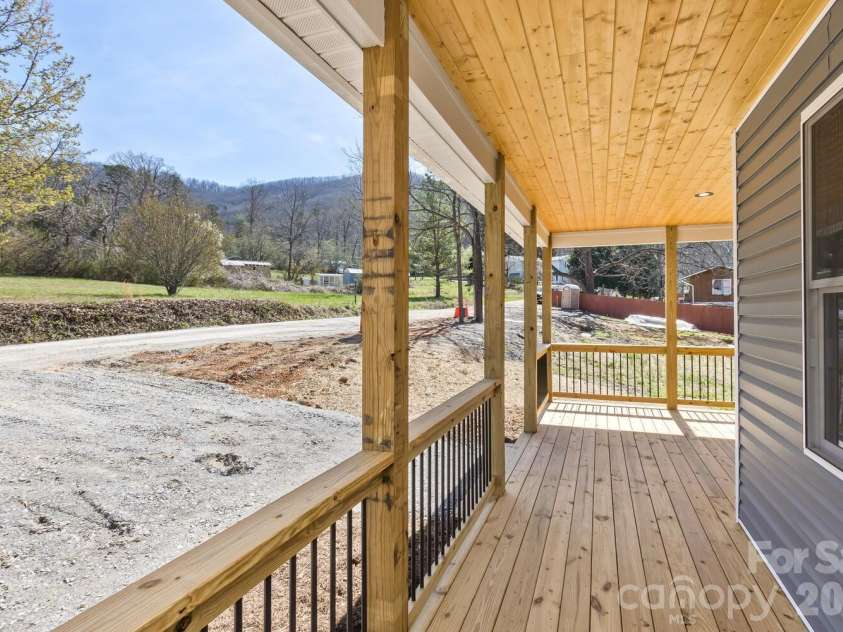 235 EDGEWOOD Road, Asheville, NC 28803.  MLS# CAR4362301, YatesRealty ID 15305. 