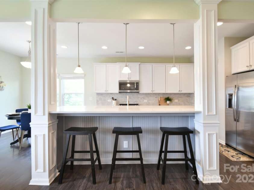 104 Rockridge Point Drive, Mooresville, NC 28117.  MLS# CAR4259415, YatesRealty ID 15306. 