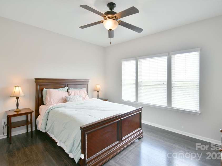 104 Rockridge Point Drive, Mooresville, NC 28117.  MLS# CAR4259415, YatesRealty ID 15306. 