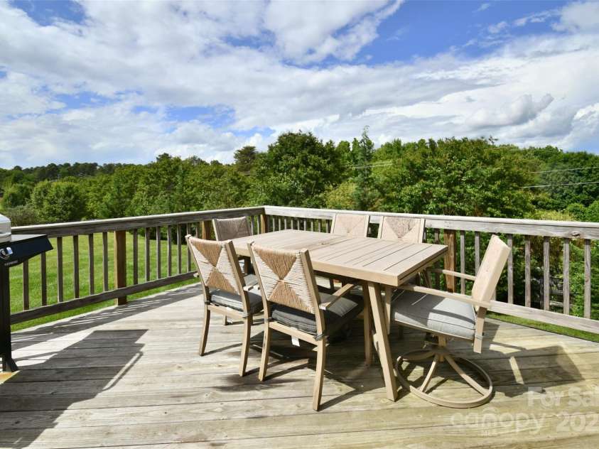 104 Rockridge Point Drive, Mooresville, NC 28117.  MLS# CAR4259415, YatesRealty ID 15306. 