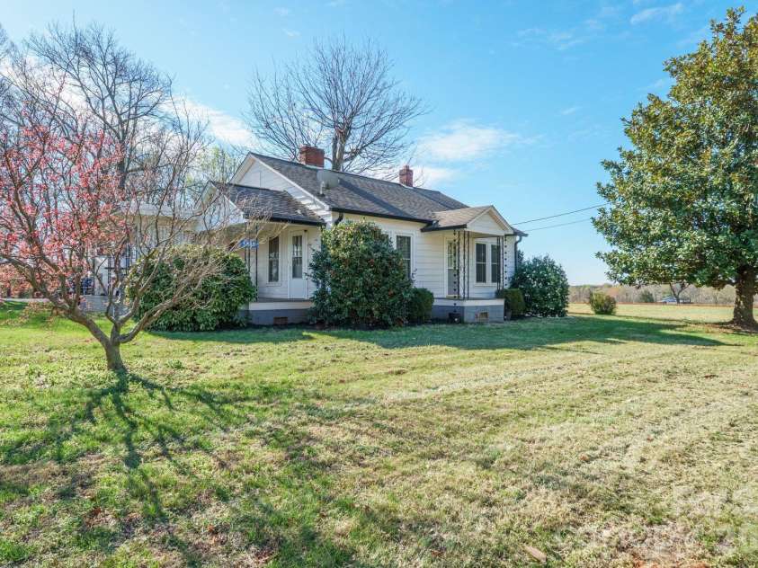5588 River Bend Road, Claremont, NC 28610.  MLS# CAR4352896, YatesRealty ID 15306. 