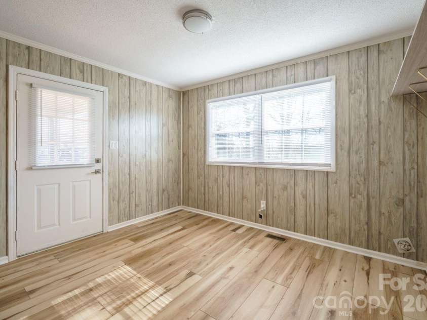5588 River Bend Road, Claremont, NC 28610.  MLS# CAR4352896, YatesRealty ID 15306. Laundry - Mud 
