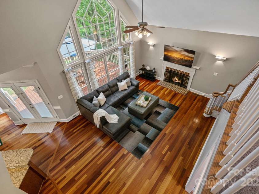 3124 Lakewood Edge Drive, Charlotte, NC 28269.  MLS# CAR4249158, YatesRealty ID 15307. 