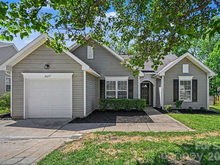 2617 Forest Grove Court, Charlotte, NC 28269.  MLS# CAR4370074, YatesRealty ID 15308. 