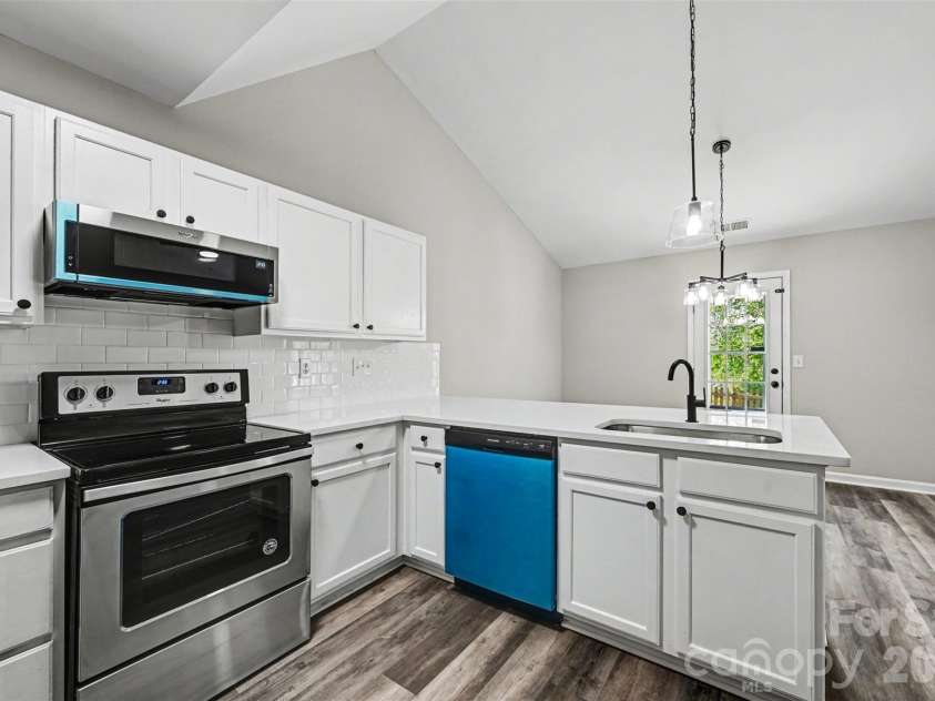 2617 Forest Grove Court, Charlotte, NC 28269.  MLS# CAR4370074, YatesRealty ID 15308. 
