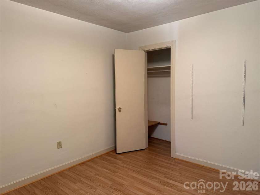 3532 16th Street, Hickory, NC 28601.  MLS# CAR4304776, YatesRealty ID 15309. Bedroom 2 closet