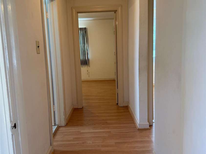 3532 16th Street, Hickory, NC 28601.  MLS# CAR4304776, YatesRealty ID 15309. Hallway