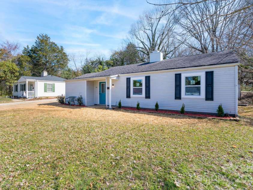 910 Mcdow Drive, Rock Hill, SC 29732.  MLS# CAR4225731, YatesRealty ID 15309. 