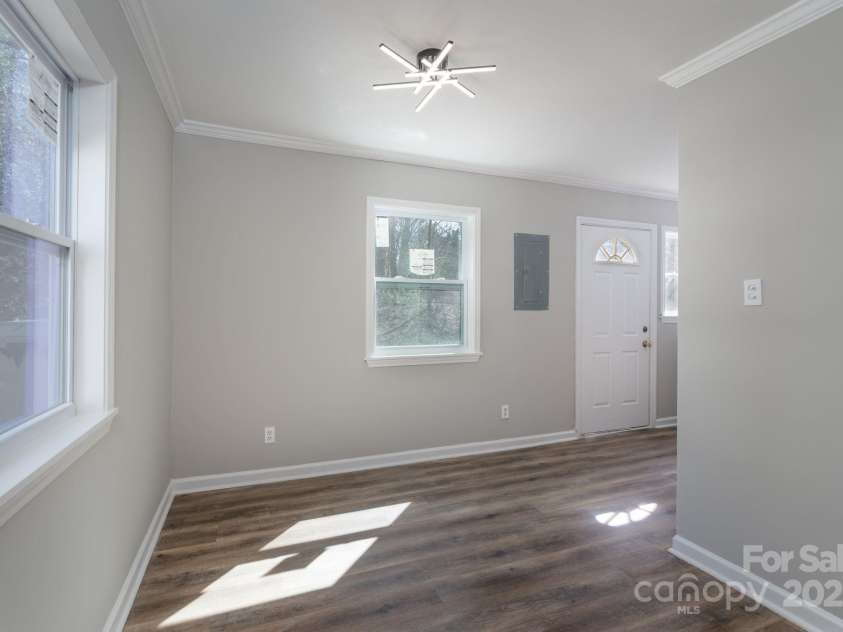 910 Mcdow Drive, Rock Hill, SC 29732.  MLS# CAR4225731, YatesRealty ID 15309. 