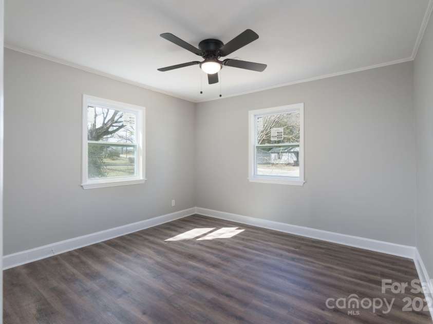 910 Mcdow Drive, Rock Hill, SC 29732.  MLS# CAR4225731, YatesRealty ID 15309. 