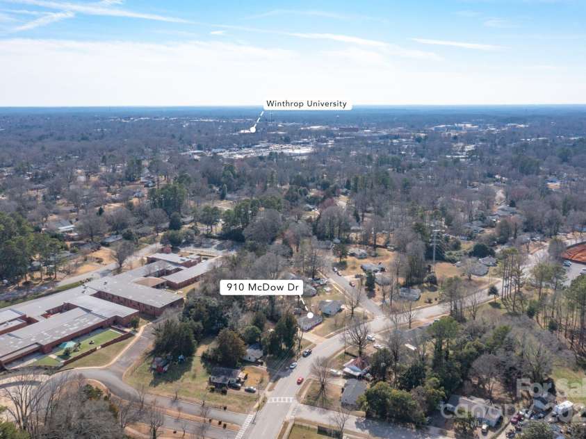 910 Mcdow Drive, Rock Hill, SC 29732.  MLS# CAR4225731, YatesRealty ID 15309. 