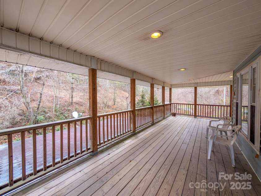 77 Griffith Branch Road, Green Mountain, NC 28740.  MLS# CAR4328405, YatesRealty ID 1531. 