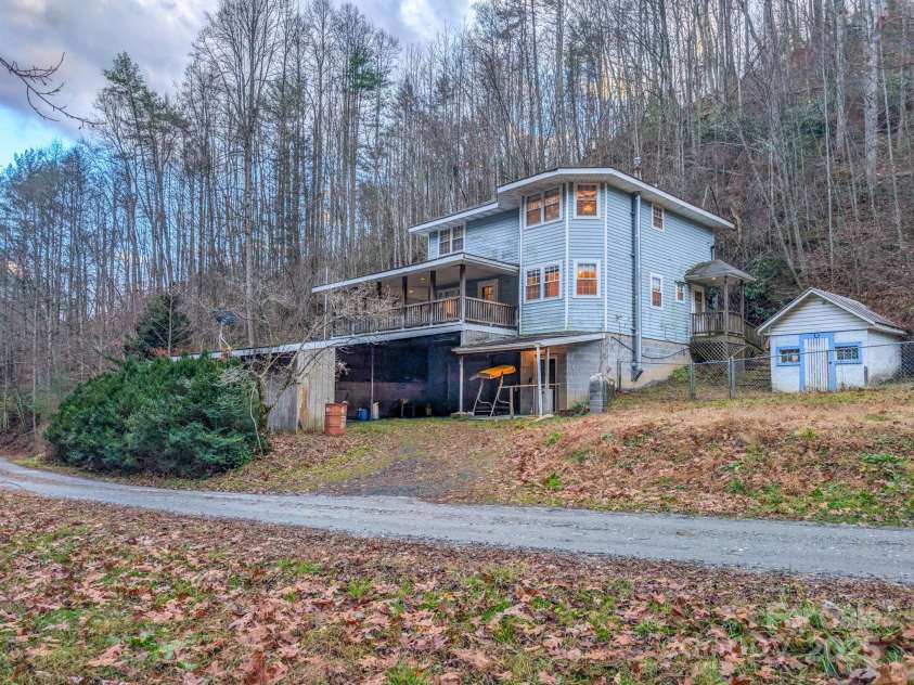 77 Griffith Branch Road, Green Mountain, NC 28740.  MLS# CAR4328405, YatesRealty ID 1531. 