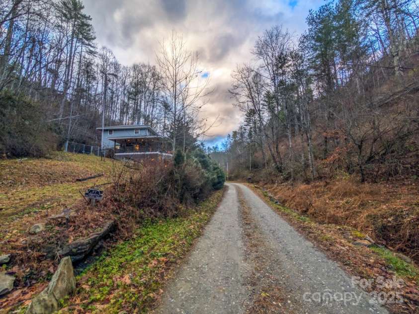 77 Griffith Branch Road, Green Mountain, NC 28740.  MLS# CAR4328405, YatesRealty ID 1531. 