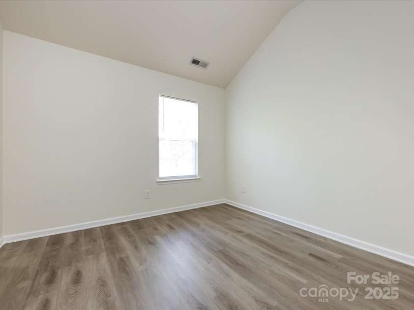 521 Ellingsworth Lane, Charlotte, NC 28214.  MLS# CAR4252479, YatesRealty ID 15310. Bedroom #3